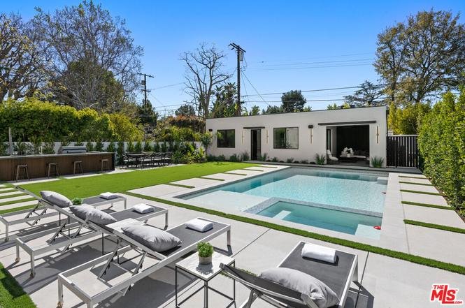Pacific Green Homes project in Studio City, California