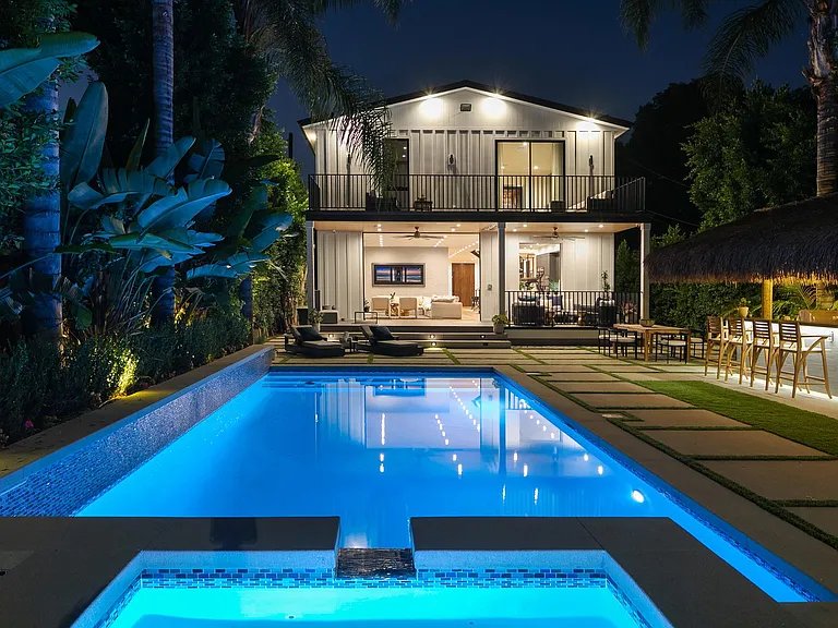 Pacific Green Homes project in Studio City, California