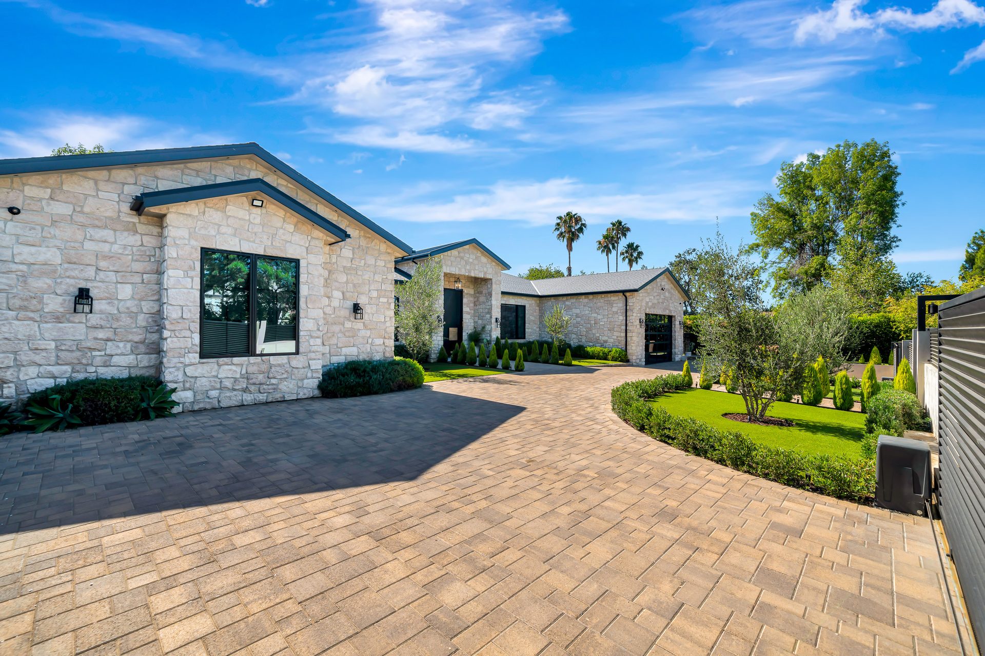 Concrete & Hardscape